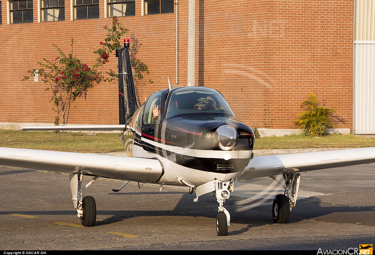 TG-MIN - Beechcraft A36TC Bonanza - Privado