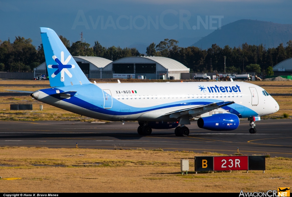 XA-NGO - Sukhoi Superjet 100-95B - Interjet