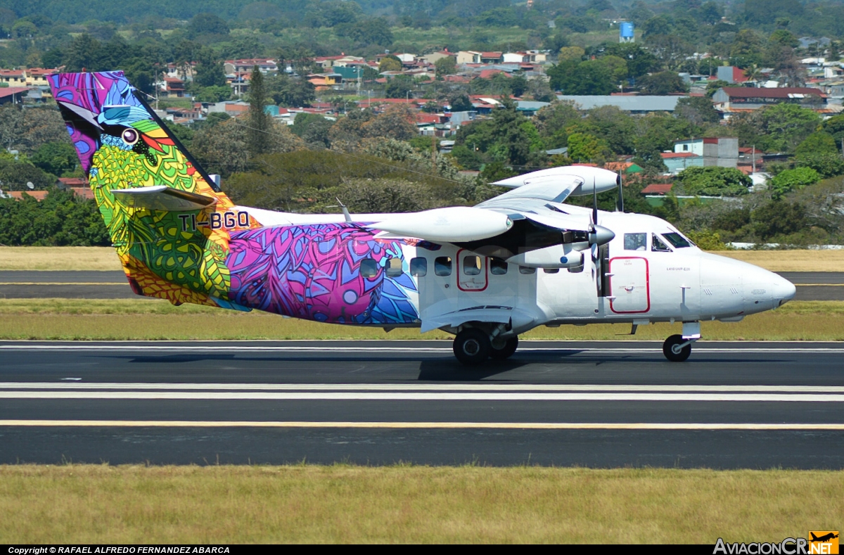 TI-BGO - Let L-410UVP-E20 Turbolet - Nature Air