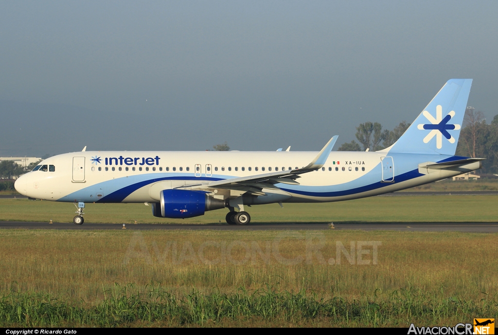 XA-IUA - Airbus A320-214 - Interjet