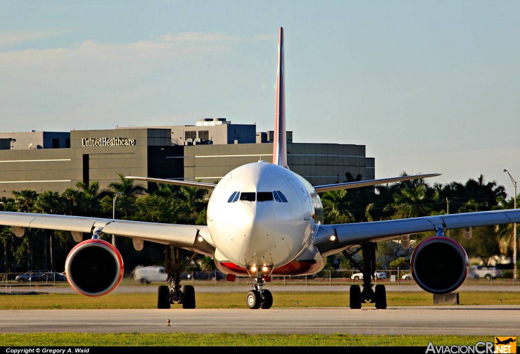 D-ALPI - Airbus A330-223 - Air Berlin