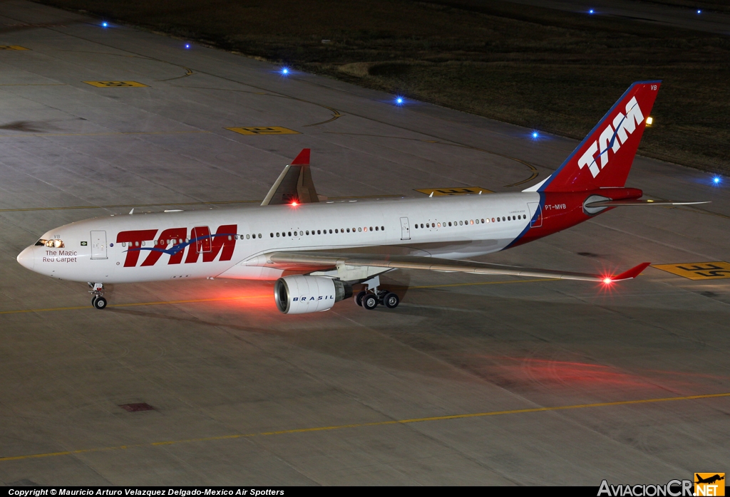 PT-MVB - Airbus A330-223 - TAM