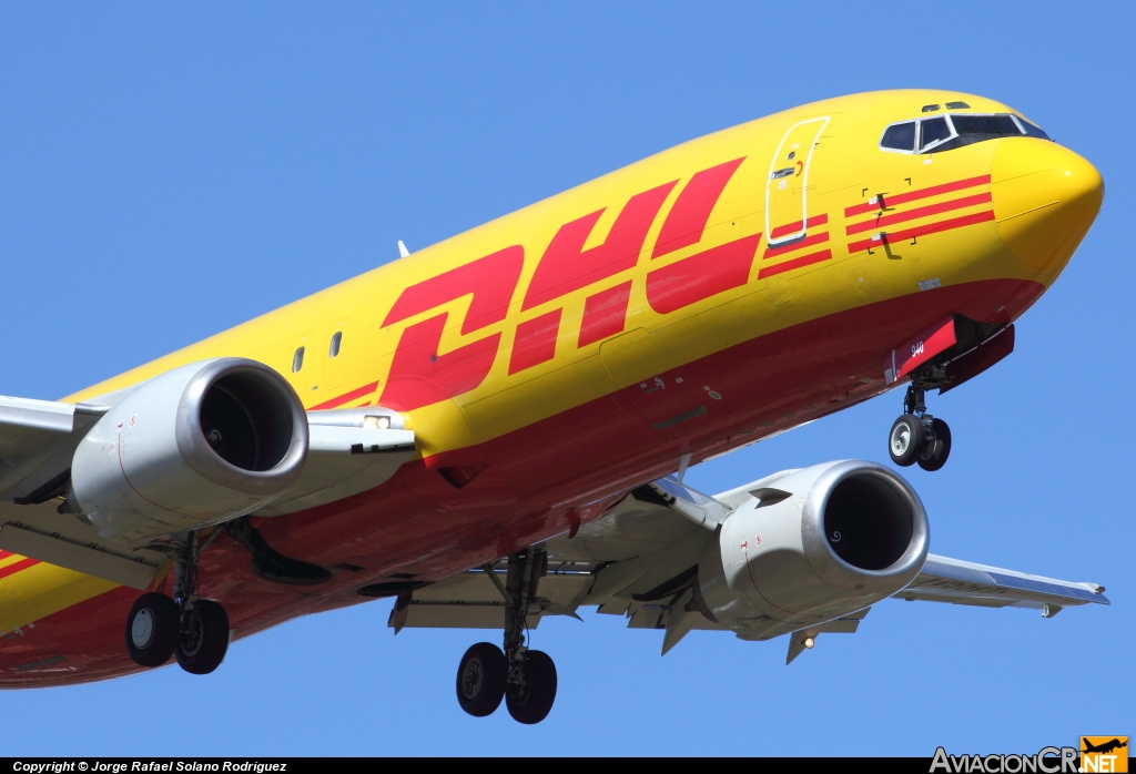 YV567T - Boeing 737-4Q3 - DHL (Vensecar International)