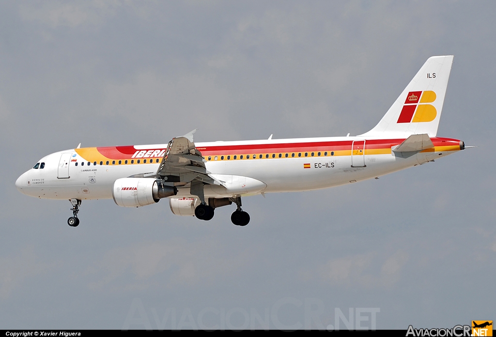 EC-ILS - Airbus A320-214 - Iberia