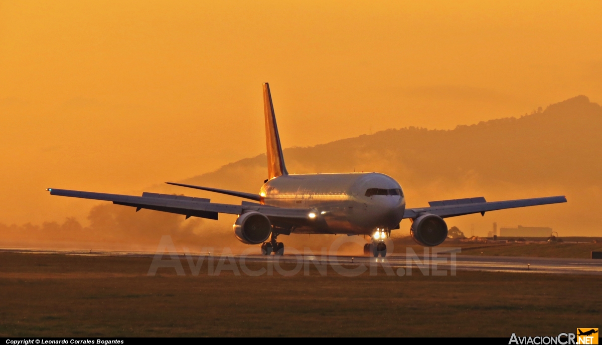 N371CM - Boeing 767-338/ER - ABX Air