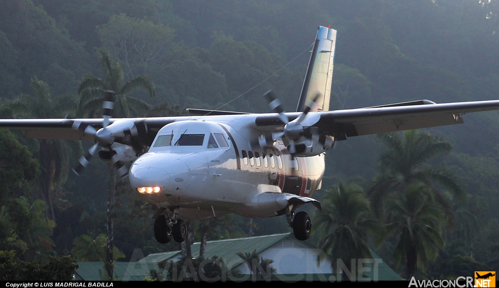 TI-BGQ - Let L-410UVP-E20 Turbolet - Nature Air