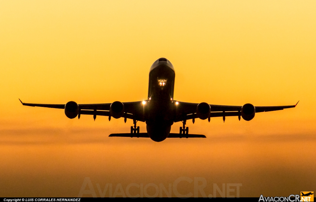 EC-JFX - Airbus A340-642 - Iberia