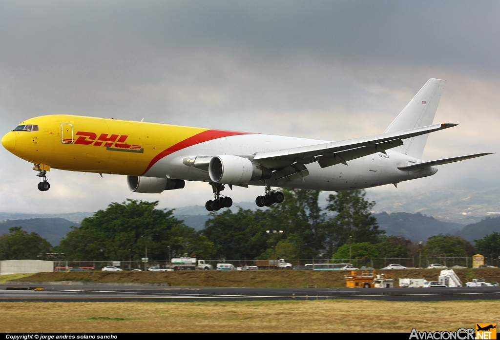 N220CY - Boeing 767-383/ER - DHL(ABX Cargo)