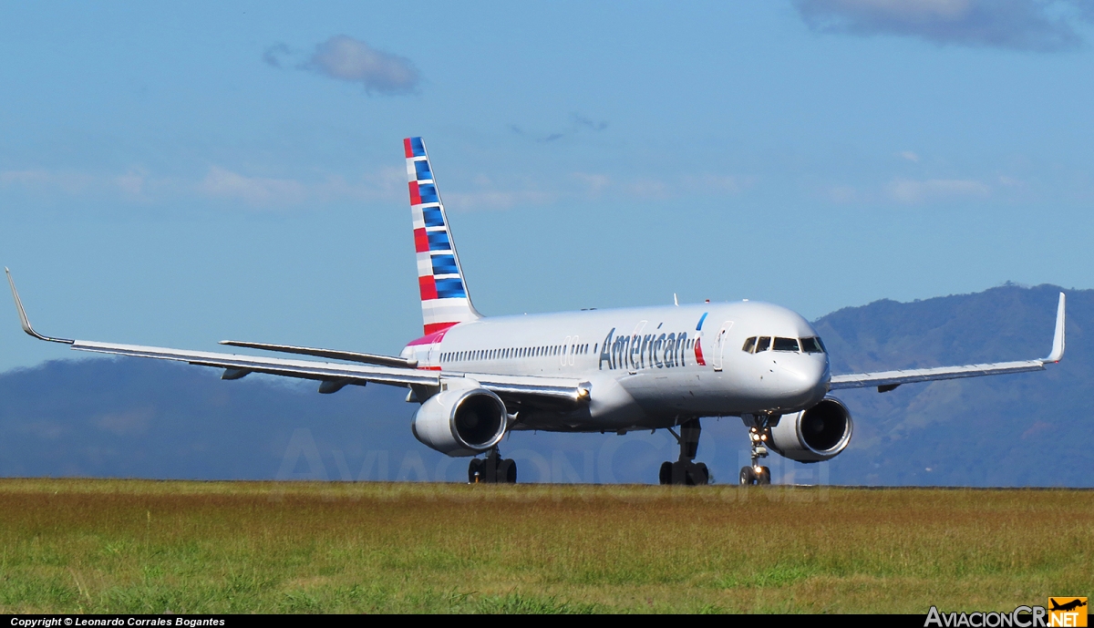N606AA - Boeing 757-223 - American Airlines