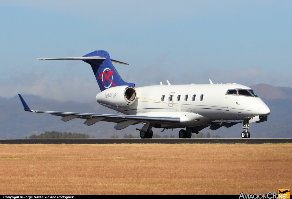 N941JR - Bombardier BD-100-1A10 Challenger 300 - Privado