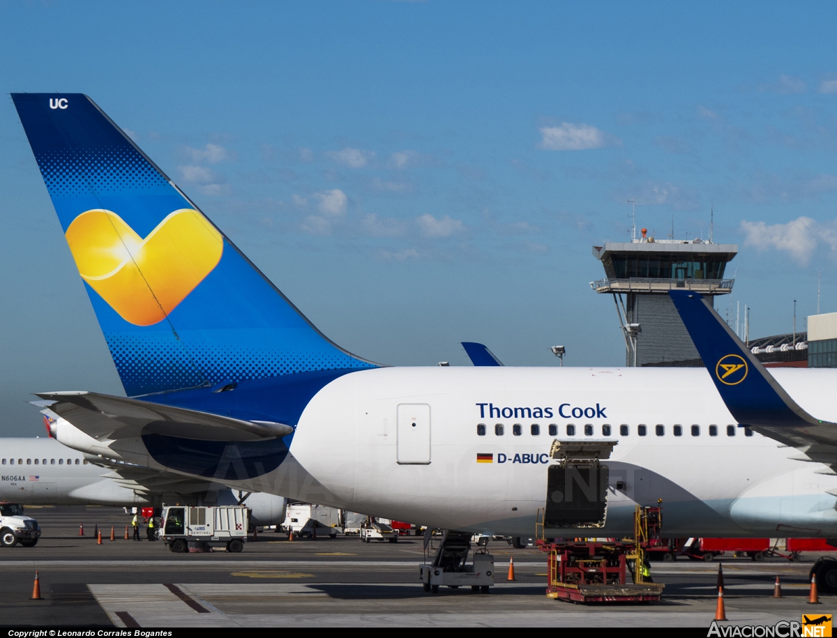 D-ABUC - Boeing 767-330(ER) - Condor