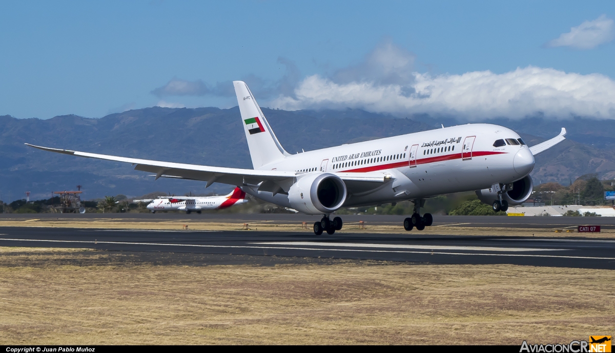 A6-PFC - Boeing 787-8 Dreamliner - United Arab Emirates - Abu Dhabi Amiri Flight