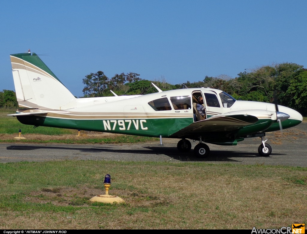 N797VC - Piper PA-23-250 Aztec C - Privado