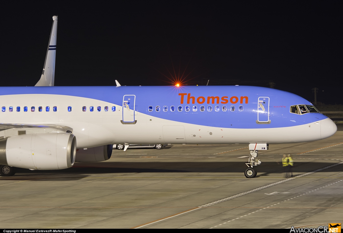 G-BYAW - Boeing 757-204 - Thomsonfly