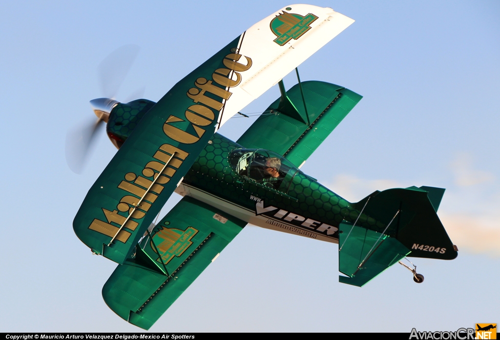 N4204S - Pitts S-2S Special - Privado
