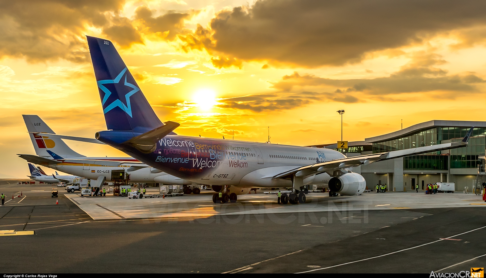 C-GTSZ - Airbus A330-243 - Air Transat