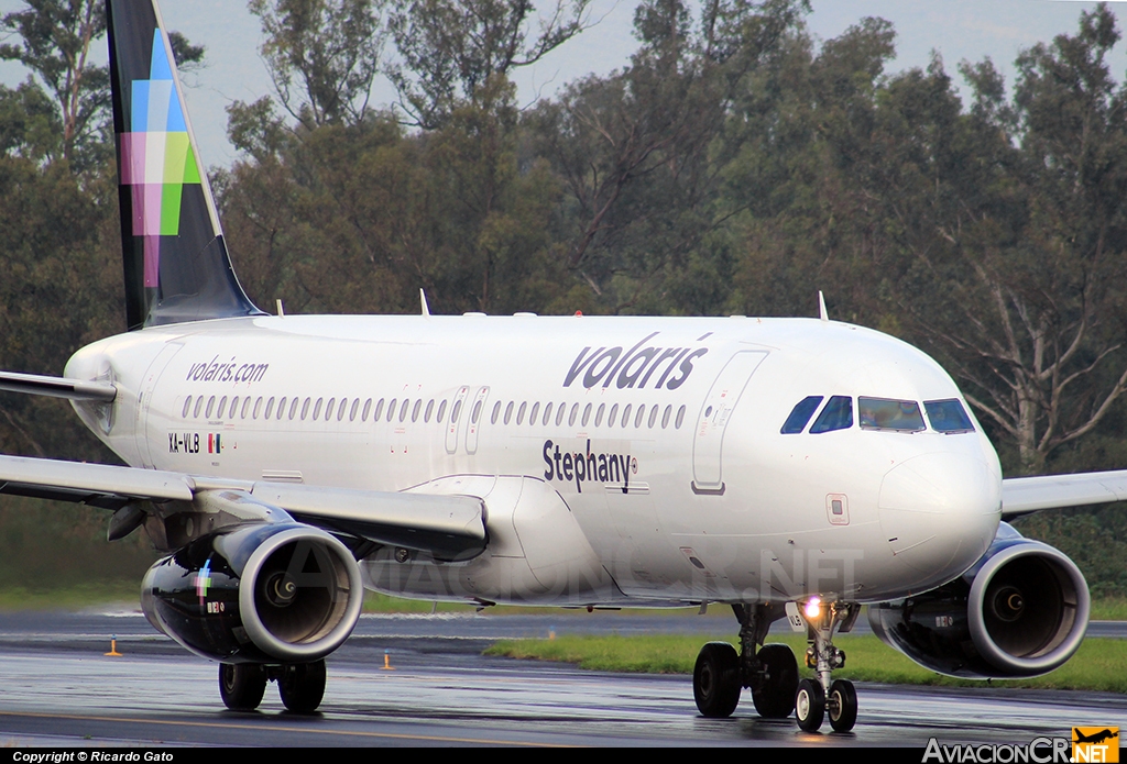 XA-VLB - Airbus A320-233 - Volaris