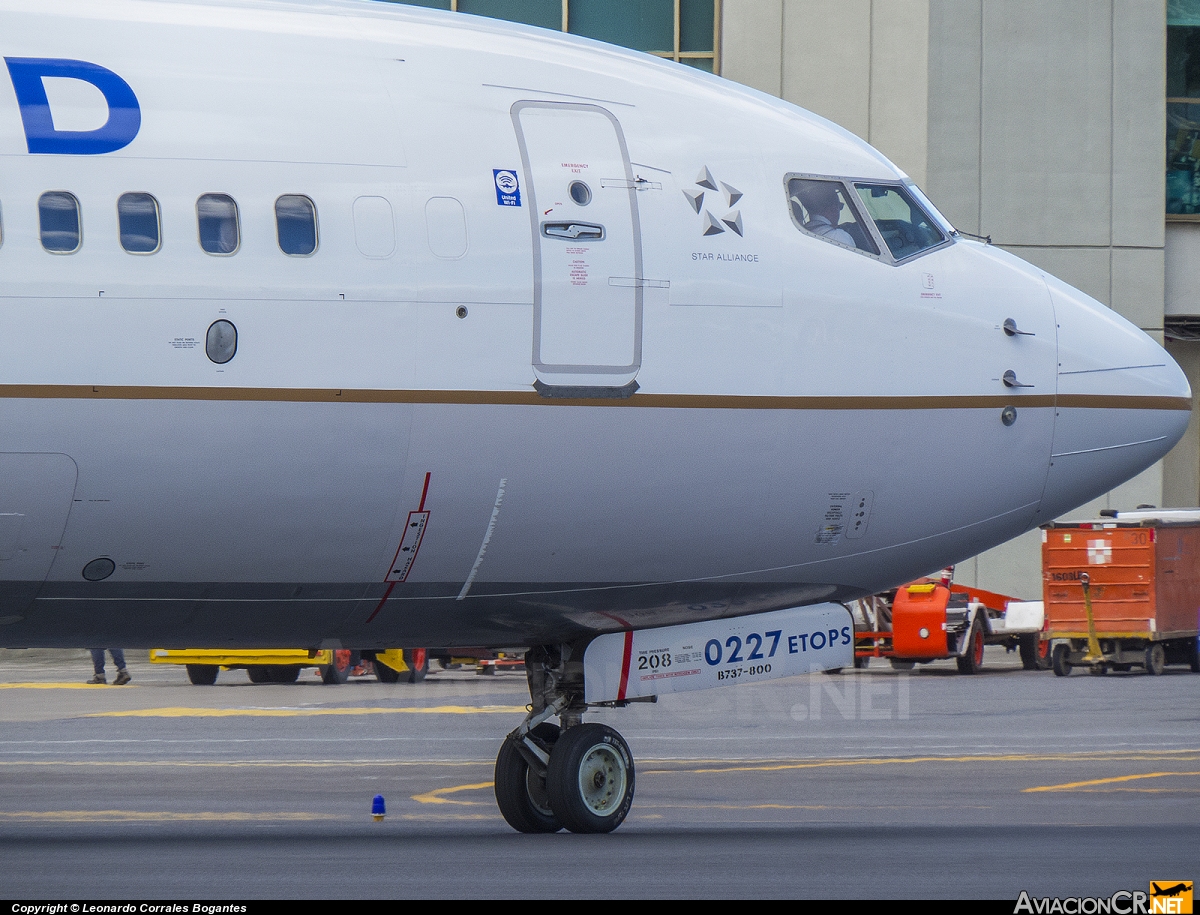 N13227 - Boeing 737-824 - United Airlines