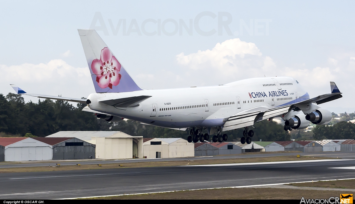 B-18208 - Boeing 747-409 - China Airlines