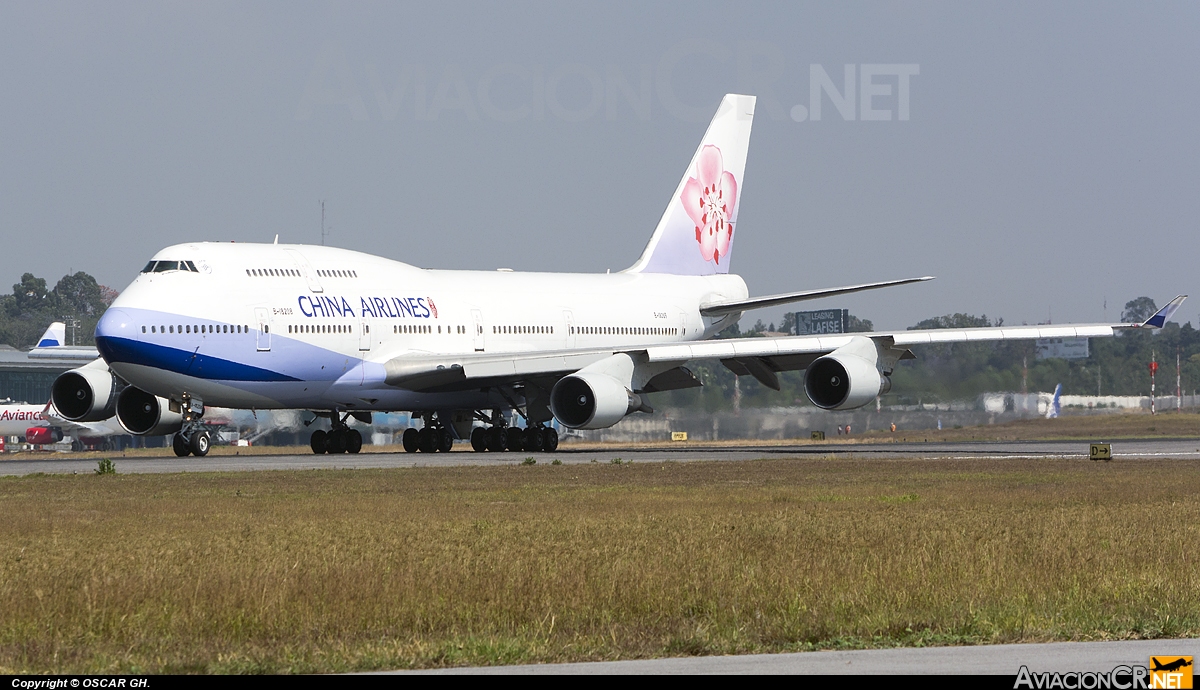 B-18208 - Boeing 747-409 - China Airlines