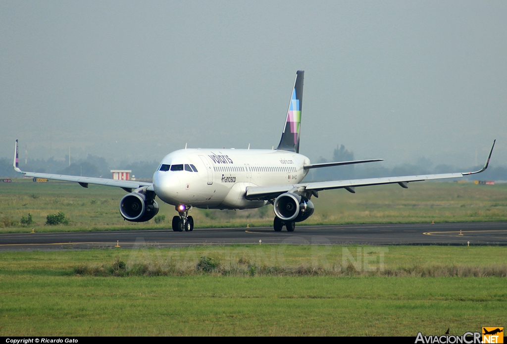 XA-VLC - Airbus A320-233 - Volaris