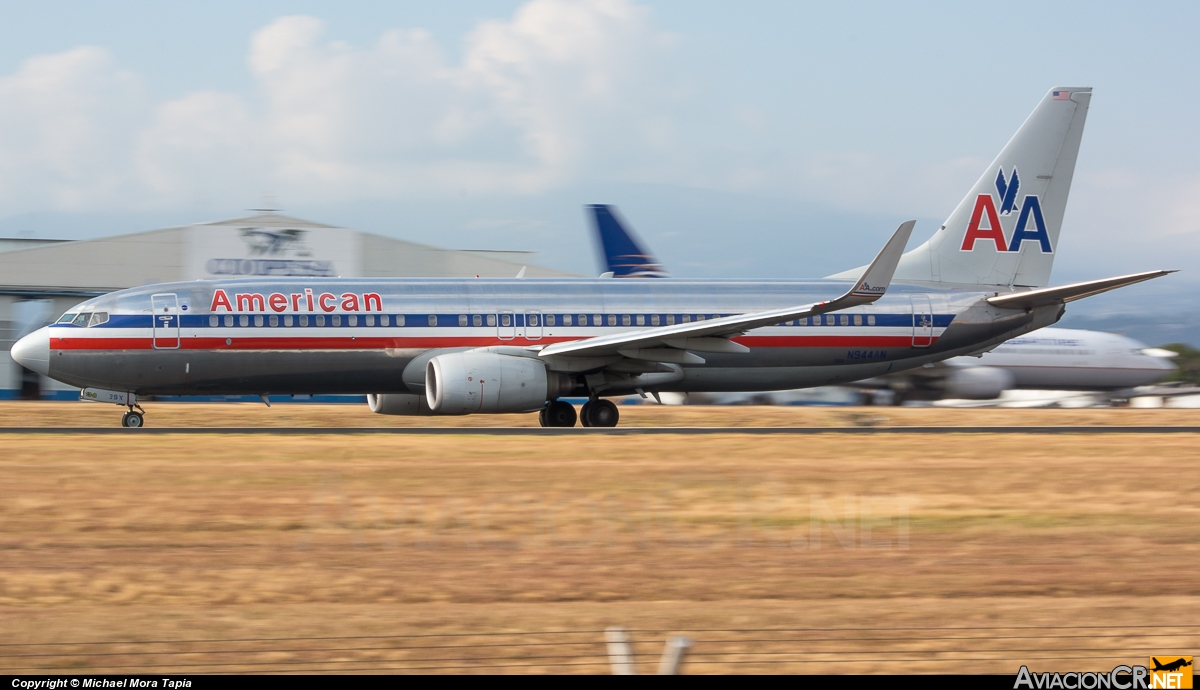 N944AN - Boeing 737-823 - American Airlines