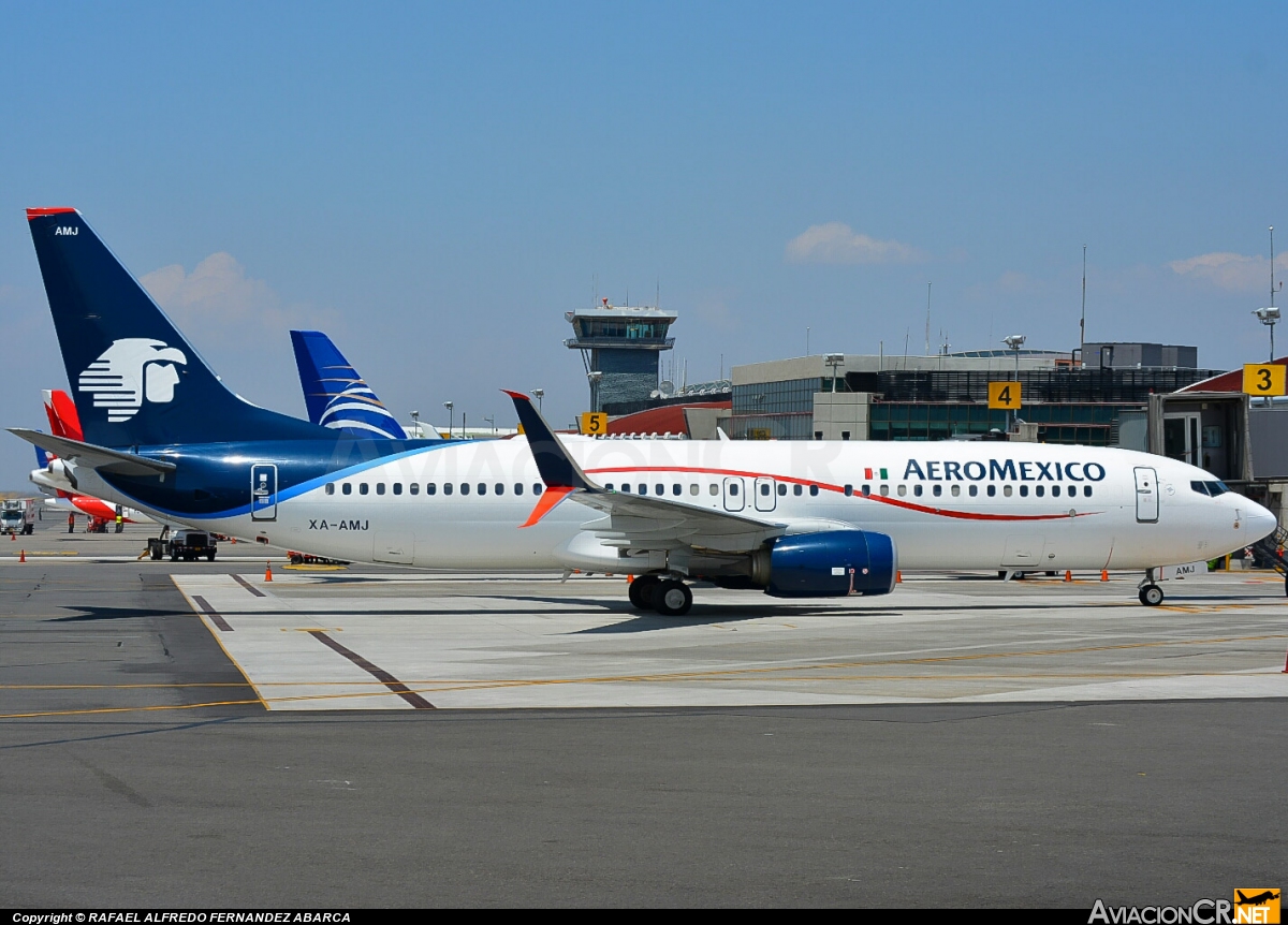 XA-AMJ - Boieng 737-852 - Aeromexico