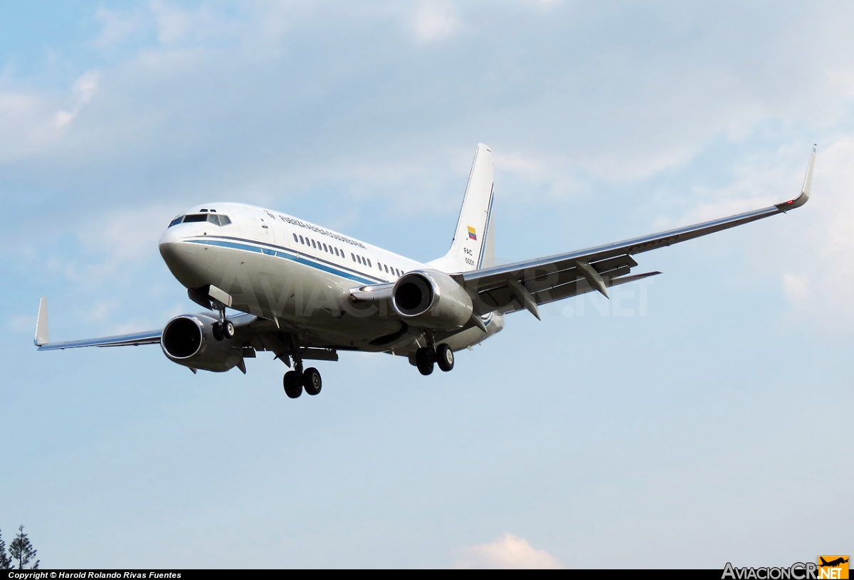 FAC0001 - Boeing 737-74V(BBJ) - Fuerza Aérea Colombiana