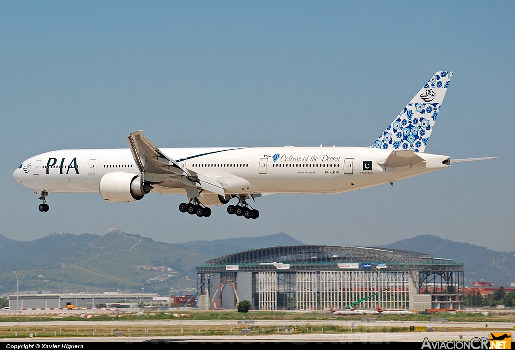 AP-BHV - Boeing 777-340/ER - Pakistan International Airlines (PIA)