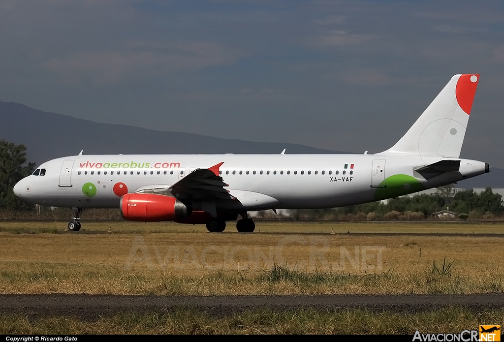 XA-VAF - Airbus A320-232 - Viva Aerobus
