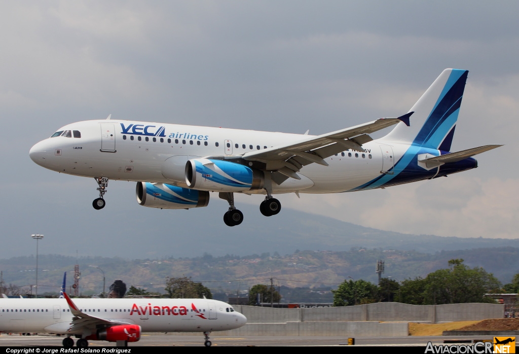 N1235V - Airbus A319-132 - VECA