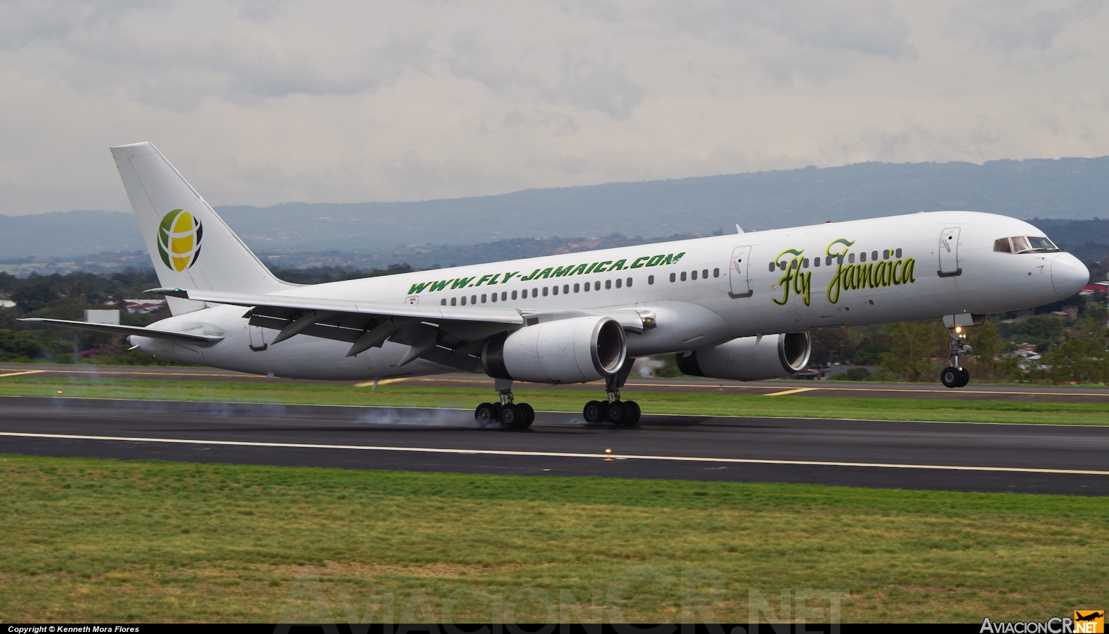 N524AT - Boeing 757-23N - Fly Jamaica