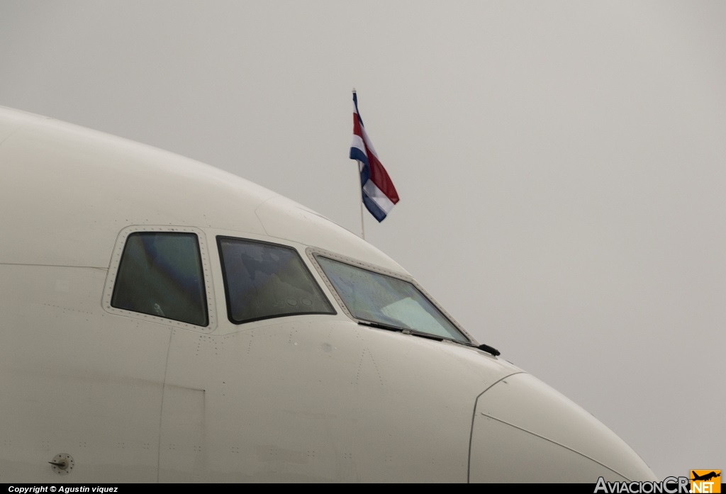 G-YMMR - Boeing 777-236/ER - British Airways