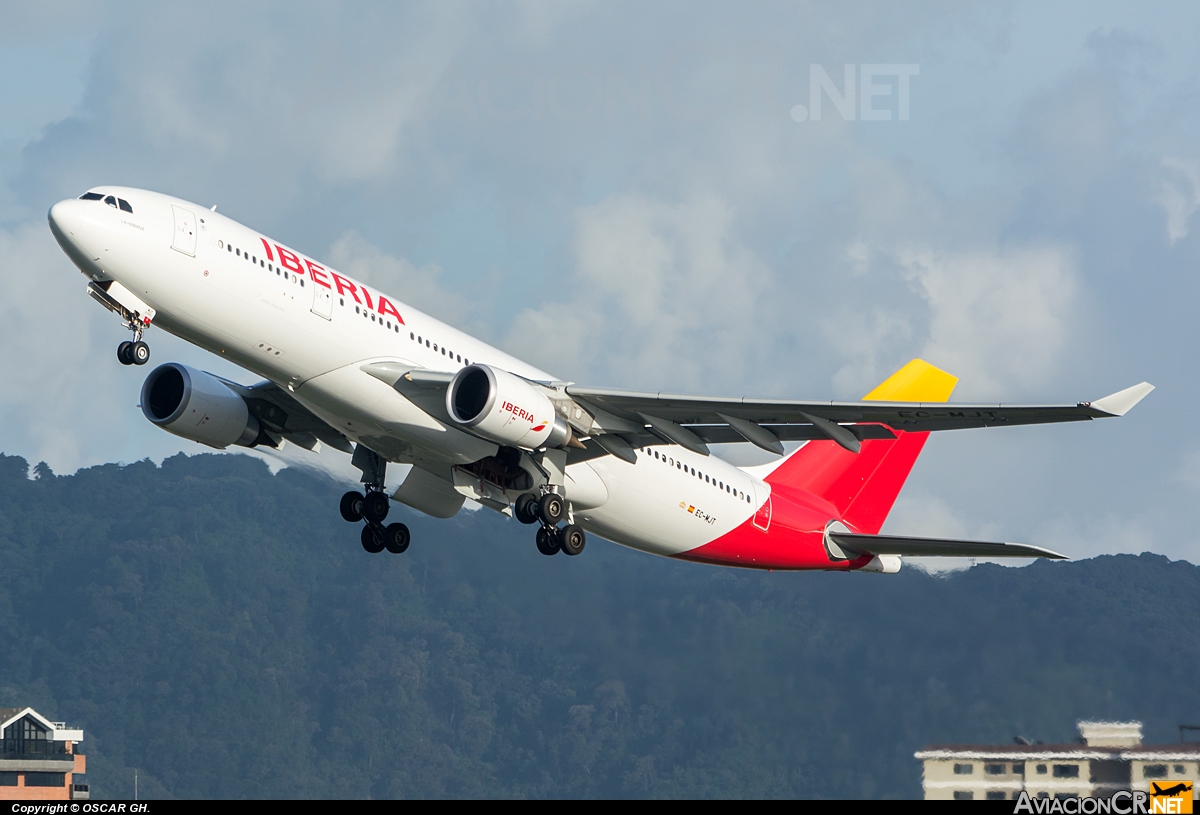 EC-MJT - Airbus A330-202 - Iberia