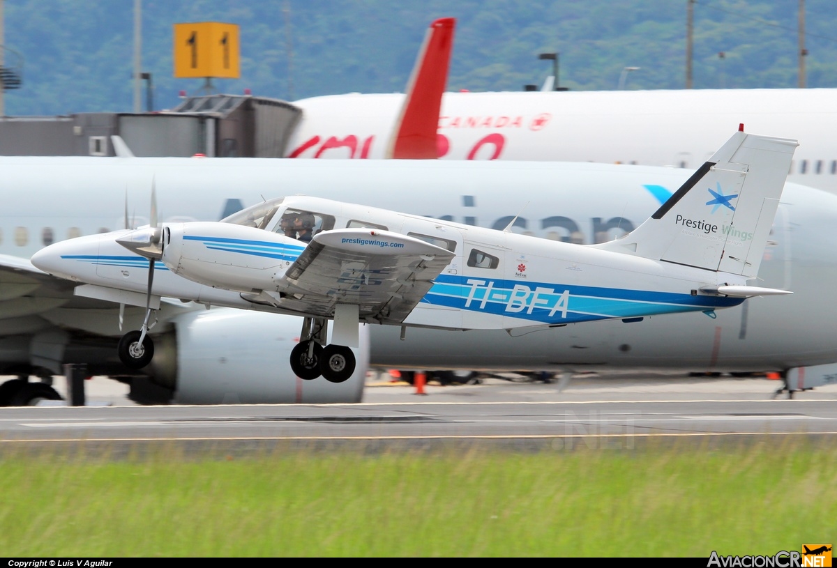 TI-BFA - Piper PA-34-200T Seneca II - Privado