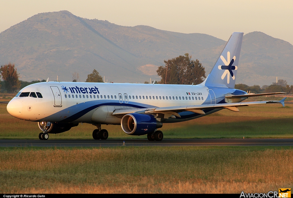 XA-JAV - Airbus A320-214 - Interjet