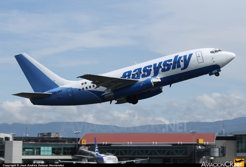 XA-UHZ - Boeing 737-201(Adv) - Easy Sky