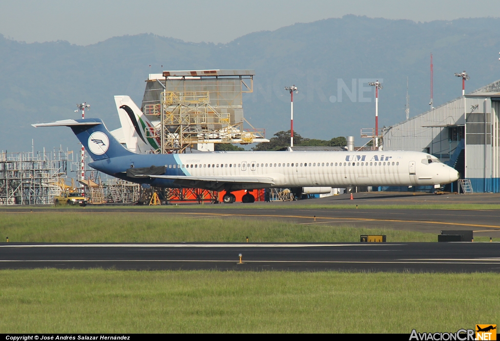 N570SH - McDonnell Douglas MD-82 (DC-9-82) - UM Air