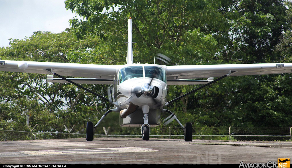TI-BGX - Cessna 208B Grand Caravan - Prestige Wings