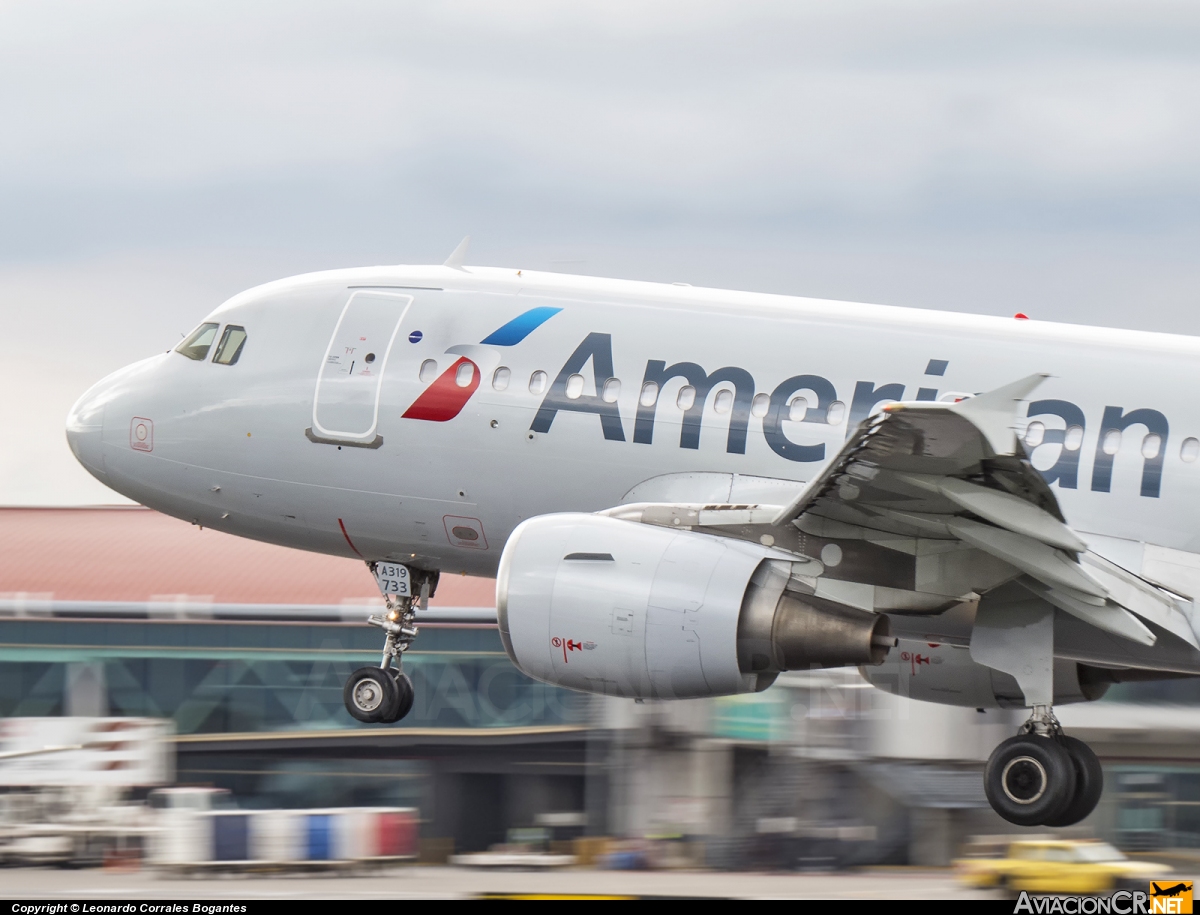N733UW - Airbus A319-112 - American Airlines