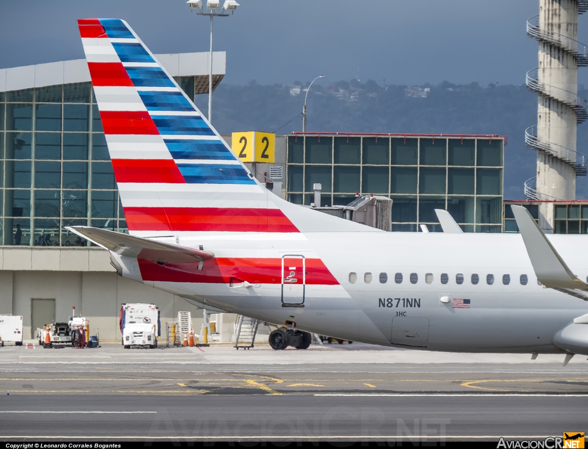 N871NN - Boeing 737-823 - American Airlines