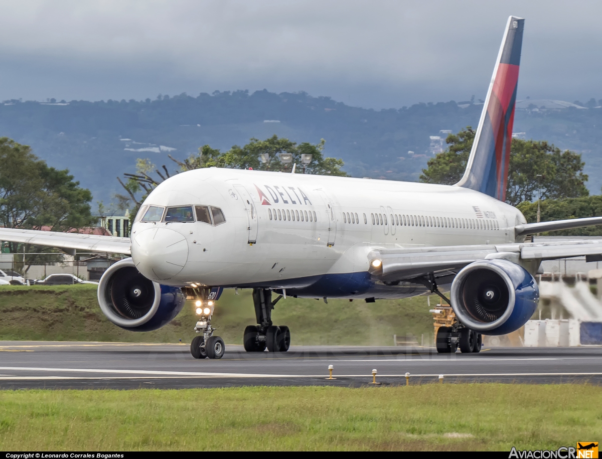 N670DN - Boeing 757-200 - Delta Air Lines