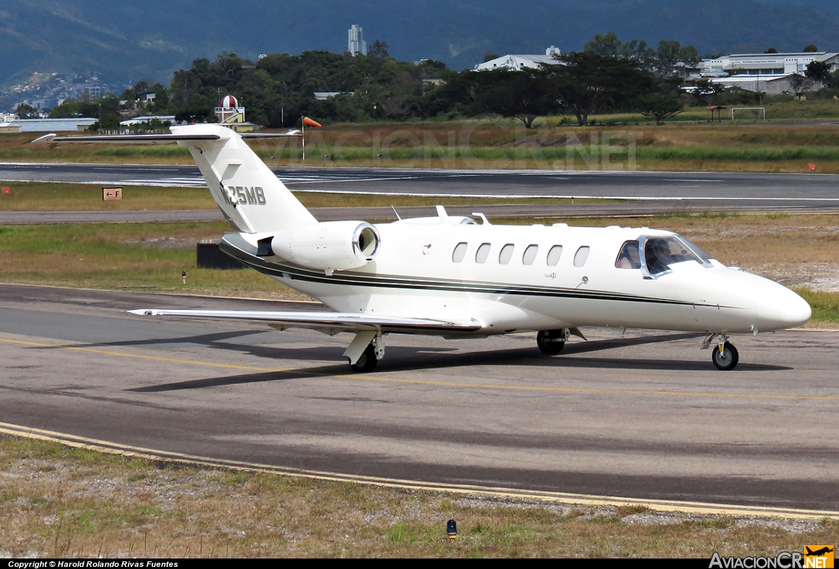 N25MB - Cessna 525A CitationJet 2 - Privado