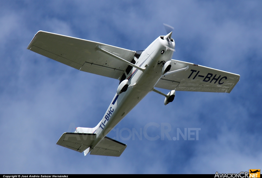 TI-BHC - Cessna 172S Skyhawk SP II - Aerobell Flight Scool