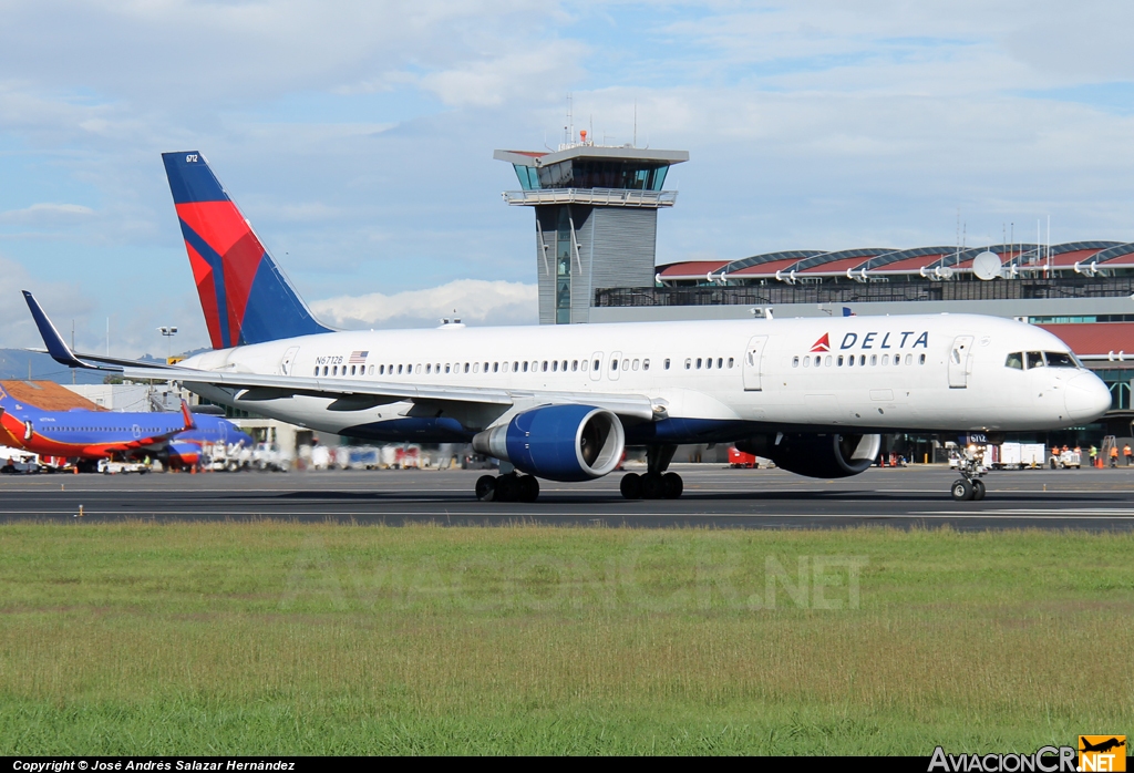 N6712B - Boeing 757-232 - Delta Airlines