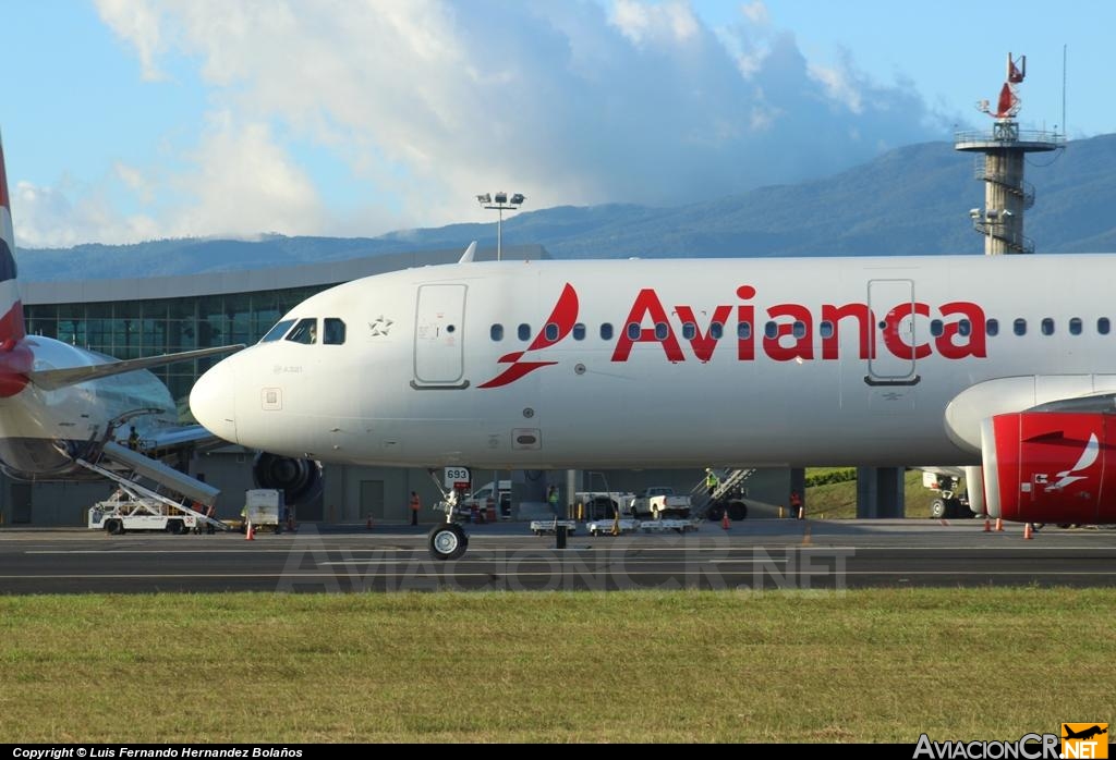 N693AV - Airbus A321-231 - Avianca