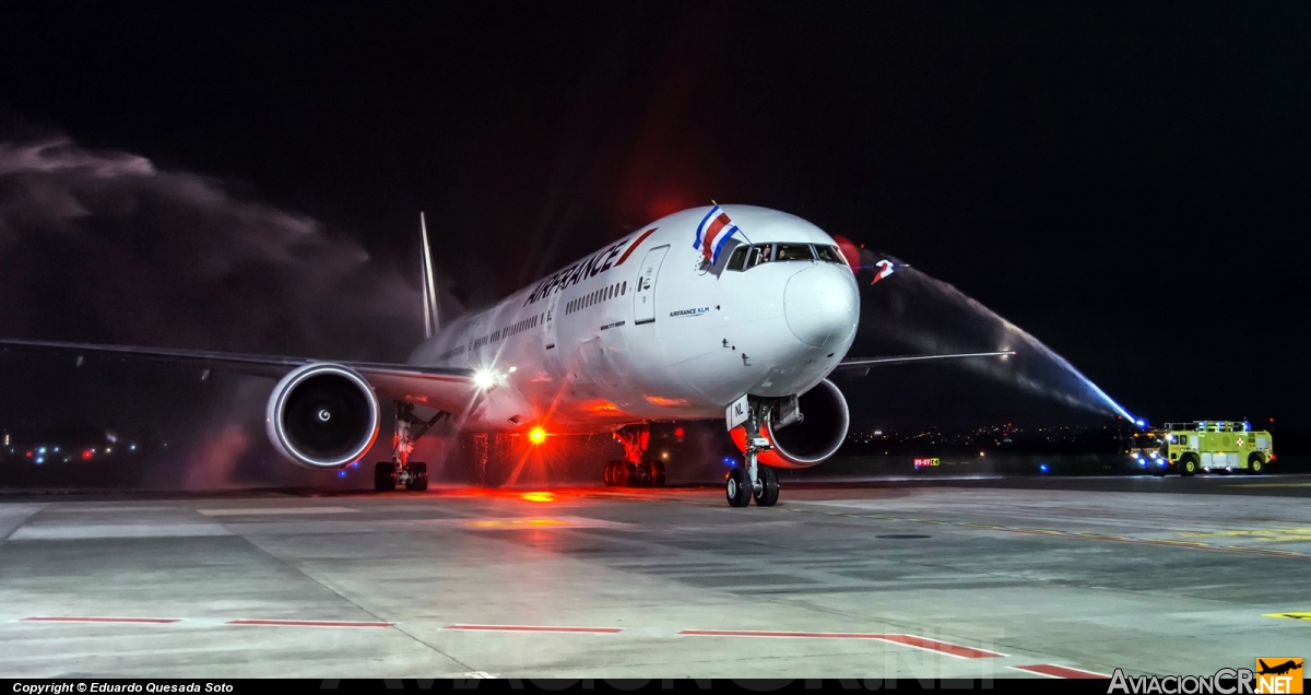 F-GZNL - Boeing 777-328ER - Air France