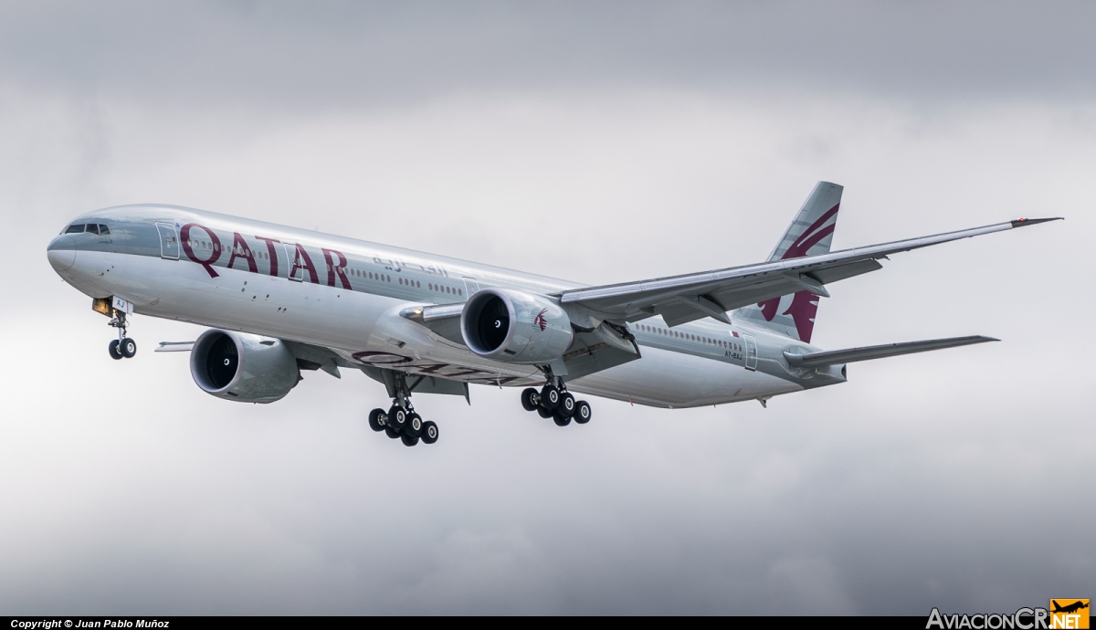 A7-BAJ - Boeing 777-35E/ER - Qatar Airways