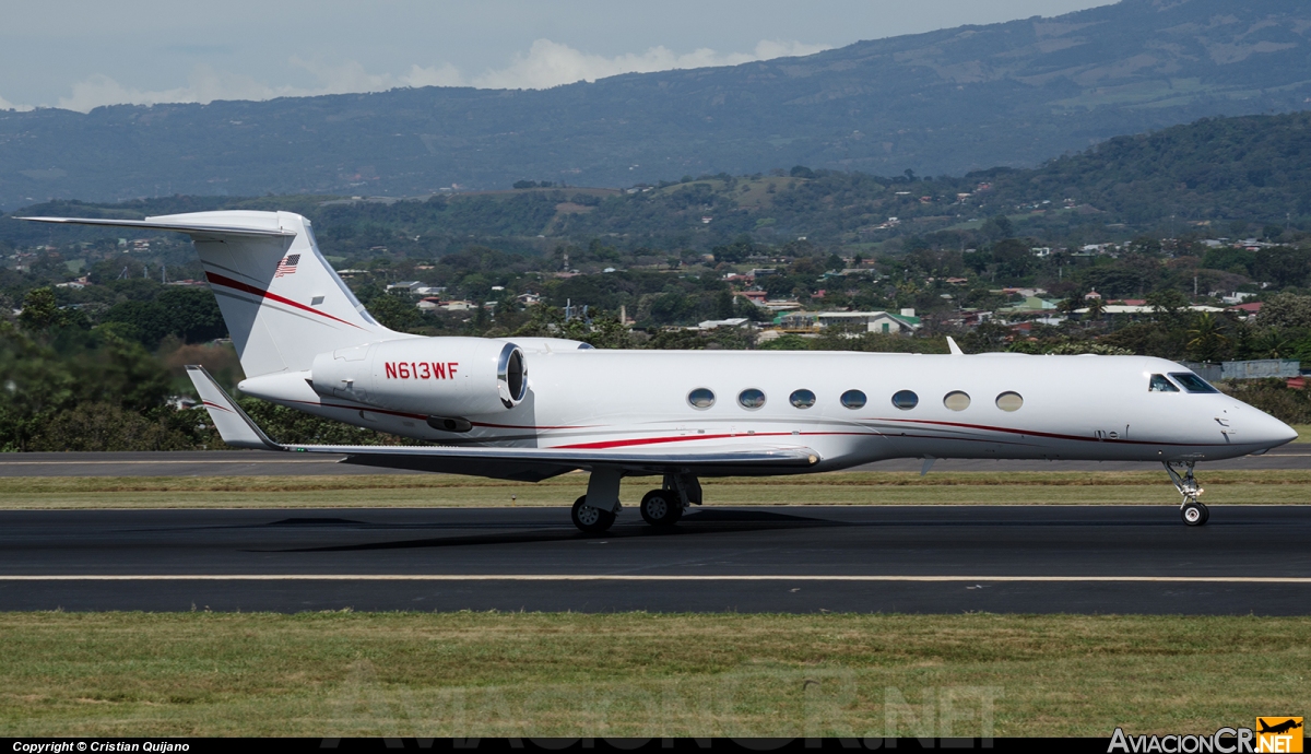 N613WF - Bombardier BD-700-1A10 Global Express - Privado