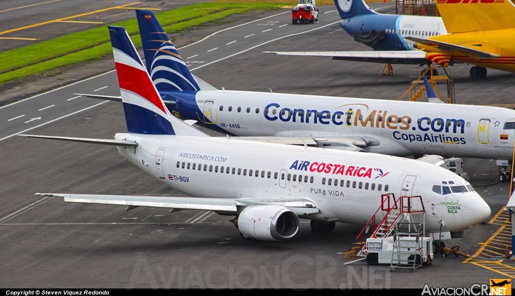 TI-BGV - Boeing 737-36E(QC) - Air Costa Rica